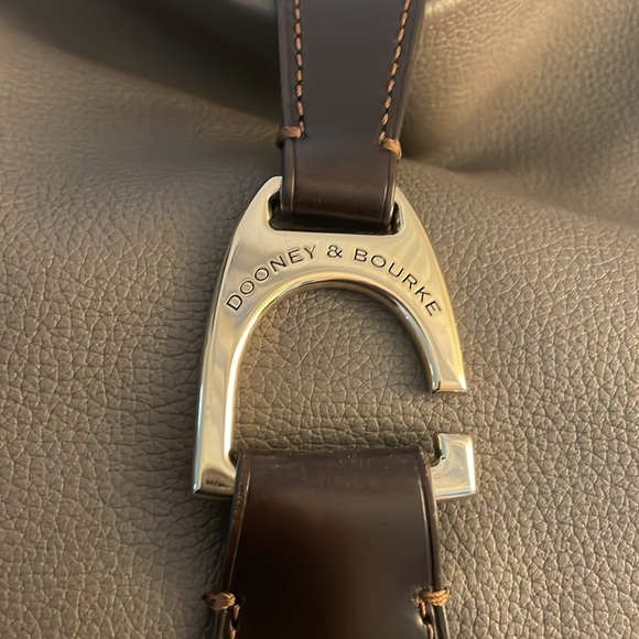 Dooney & Bourke Women’s Handbag - Picture 3 of 9
